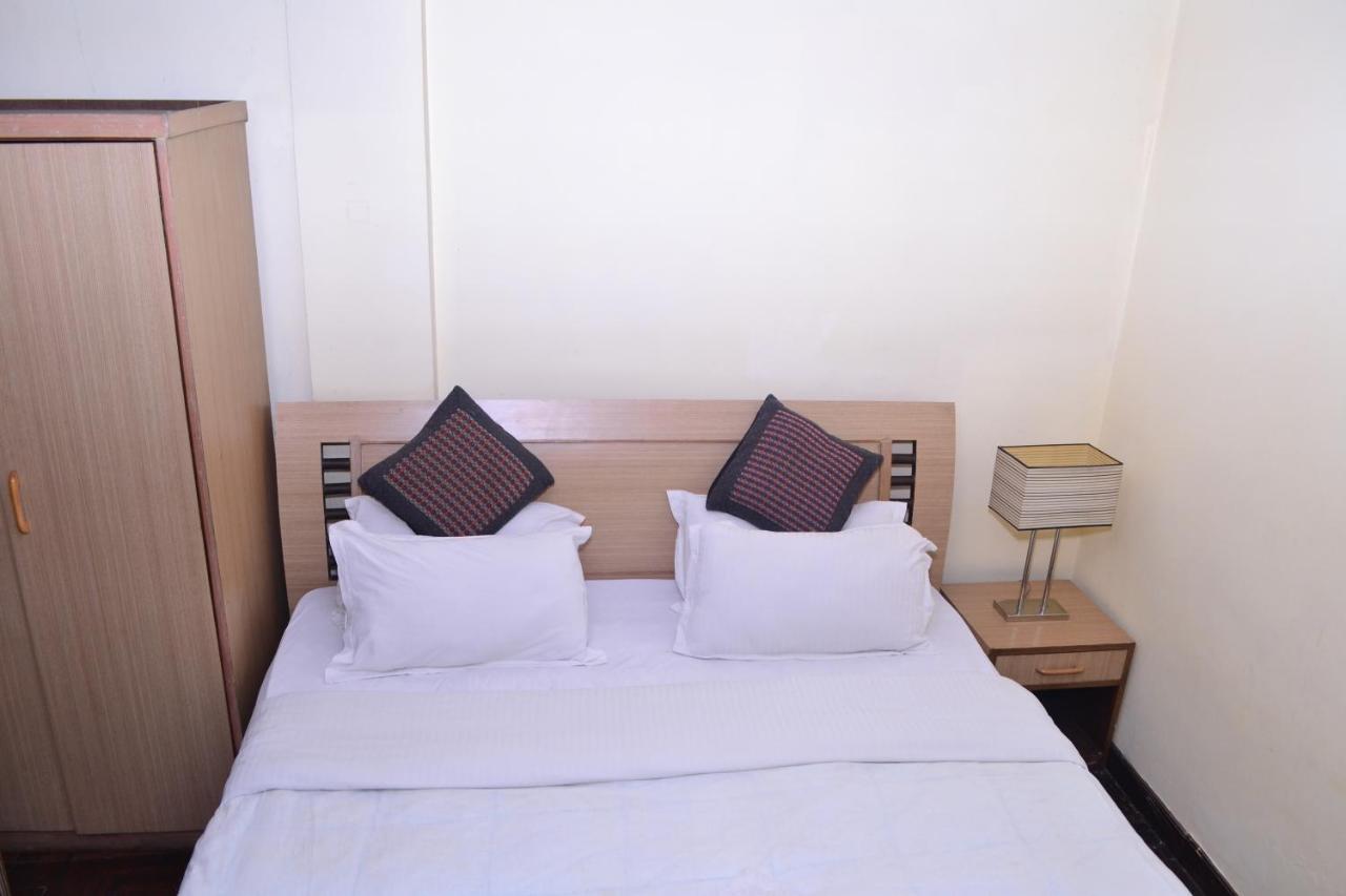 Hotel Mountain Gateway Катманду Екстериор снимка