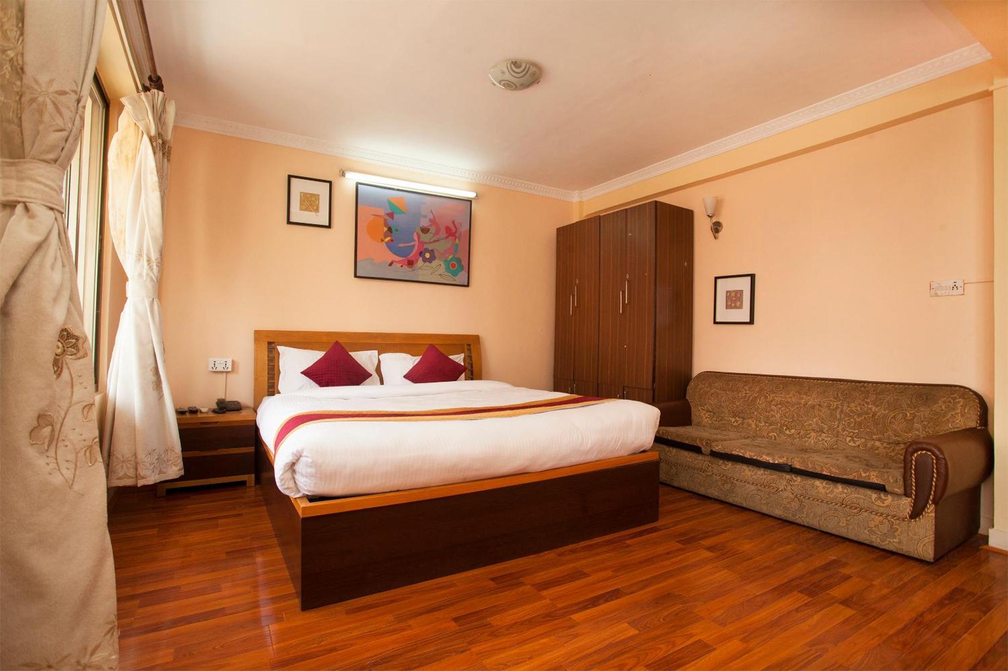 Hotel Mountain Gateway Катманду Екстериор снимка