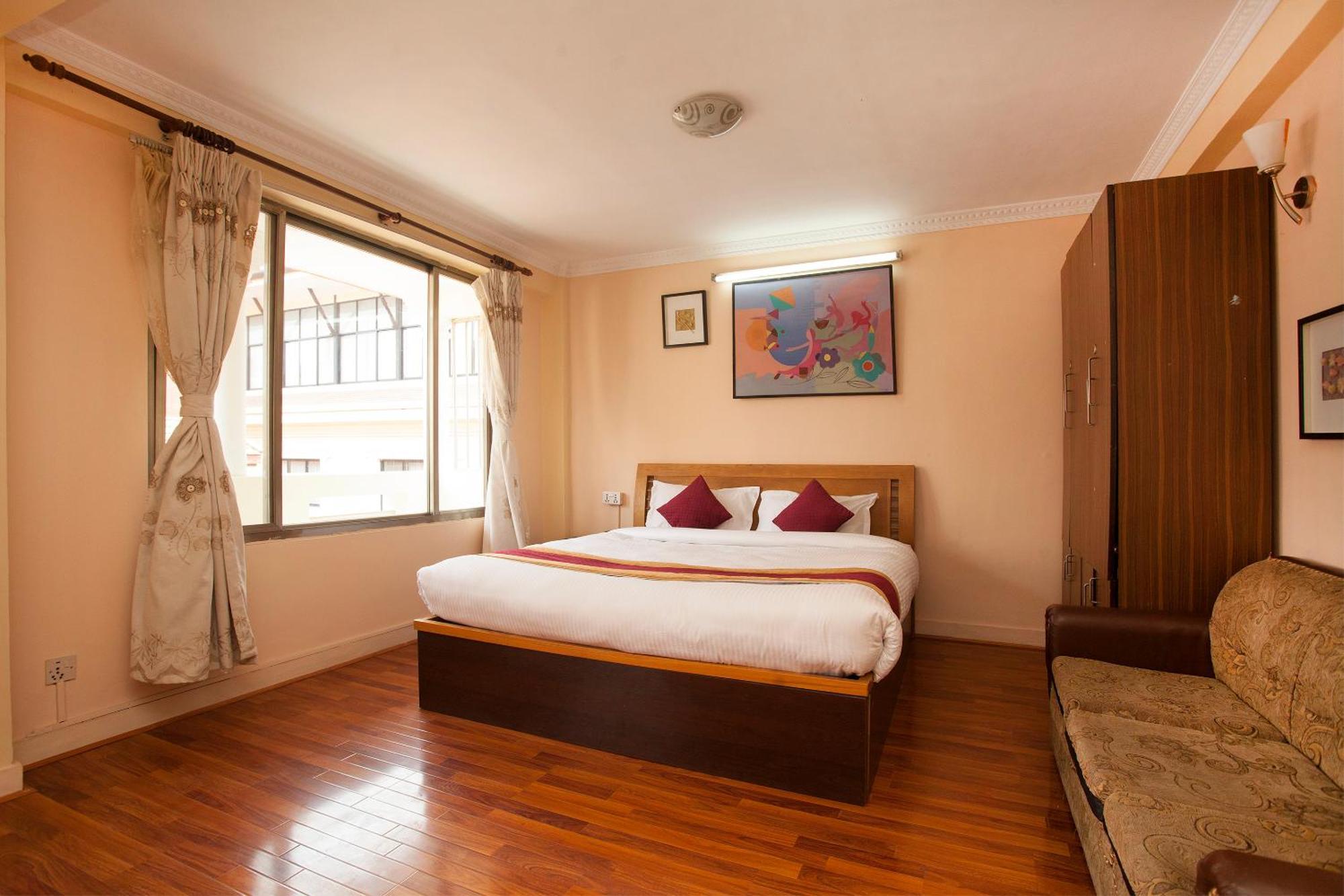 Hotel Mountain Gateway Катманду Екстериор снимка