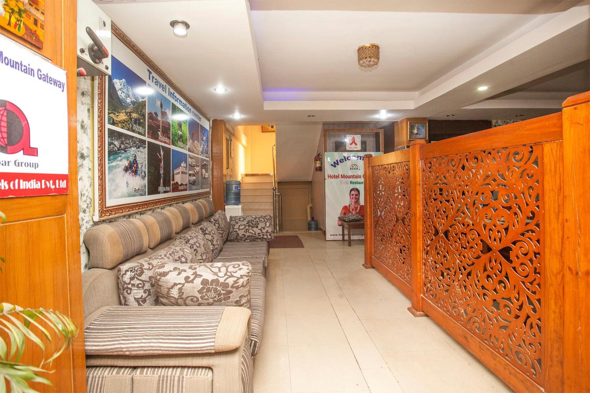 Hotel Mountain Gateway Катманду Екстериор снимка