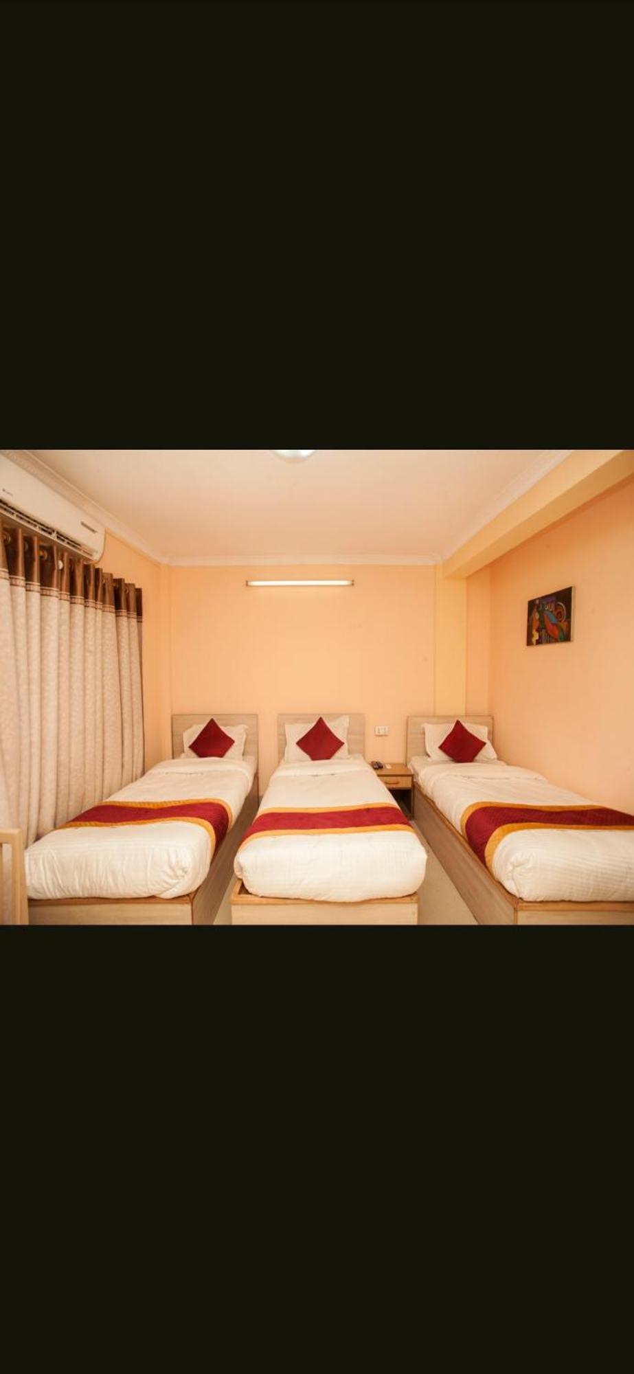 Hotel Mountain Gateway Катманду Екстериор снимка
