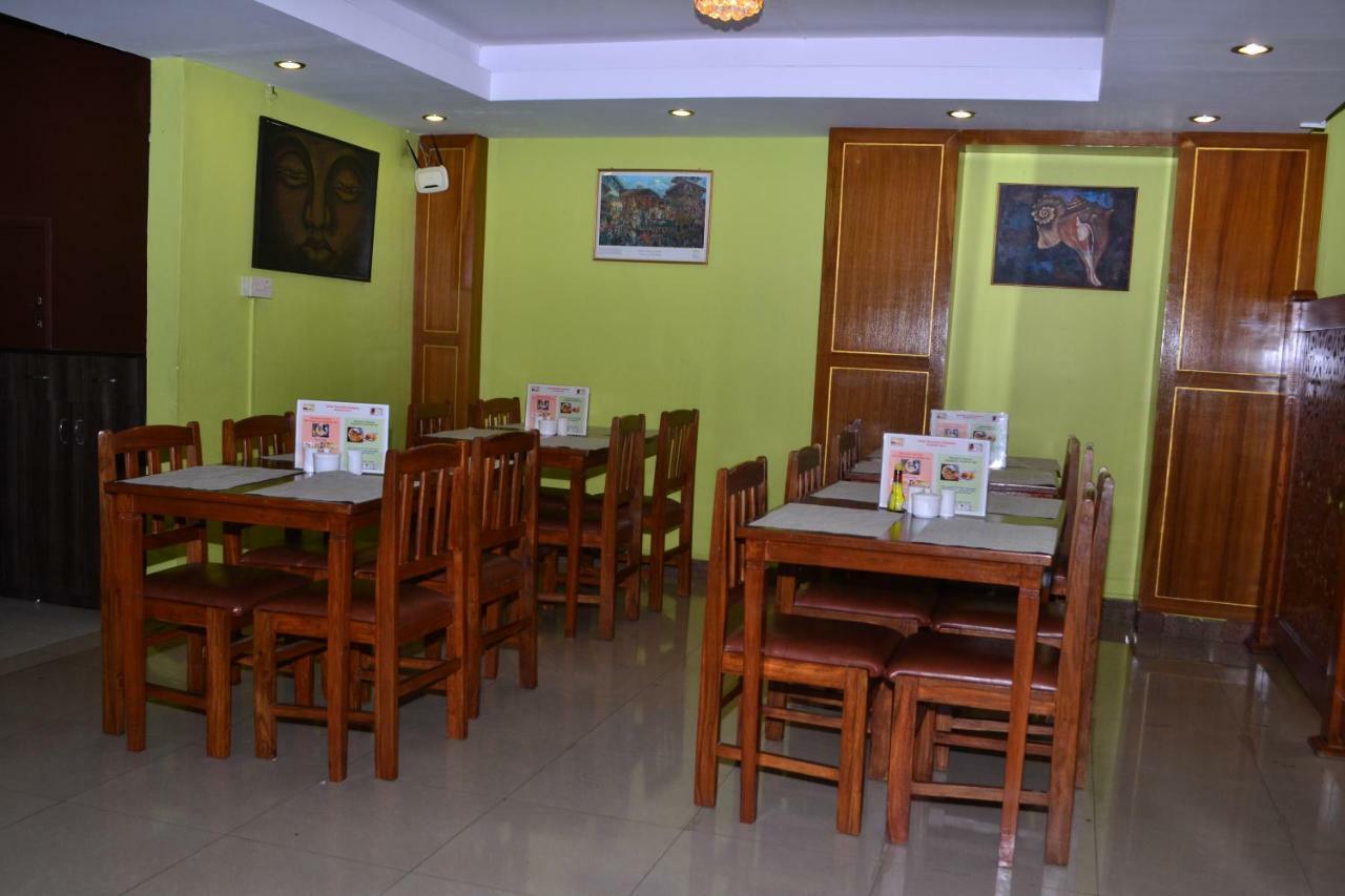 Hotel Mountain Gateway Катманду Екстериор снимка
