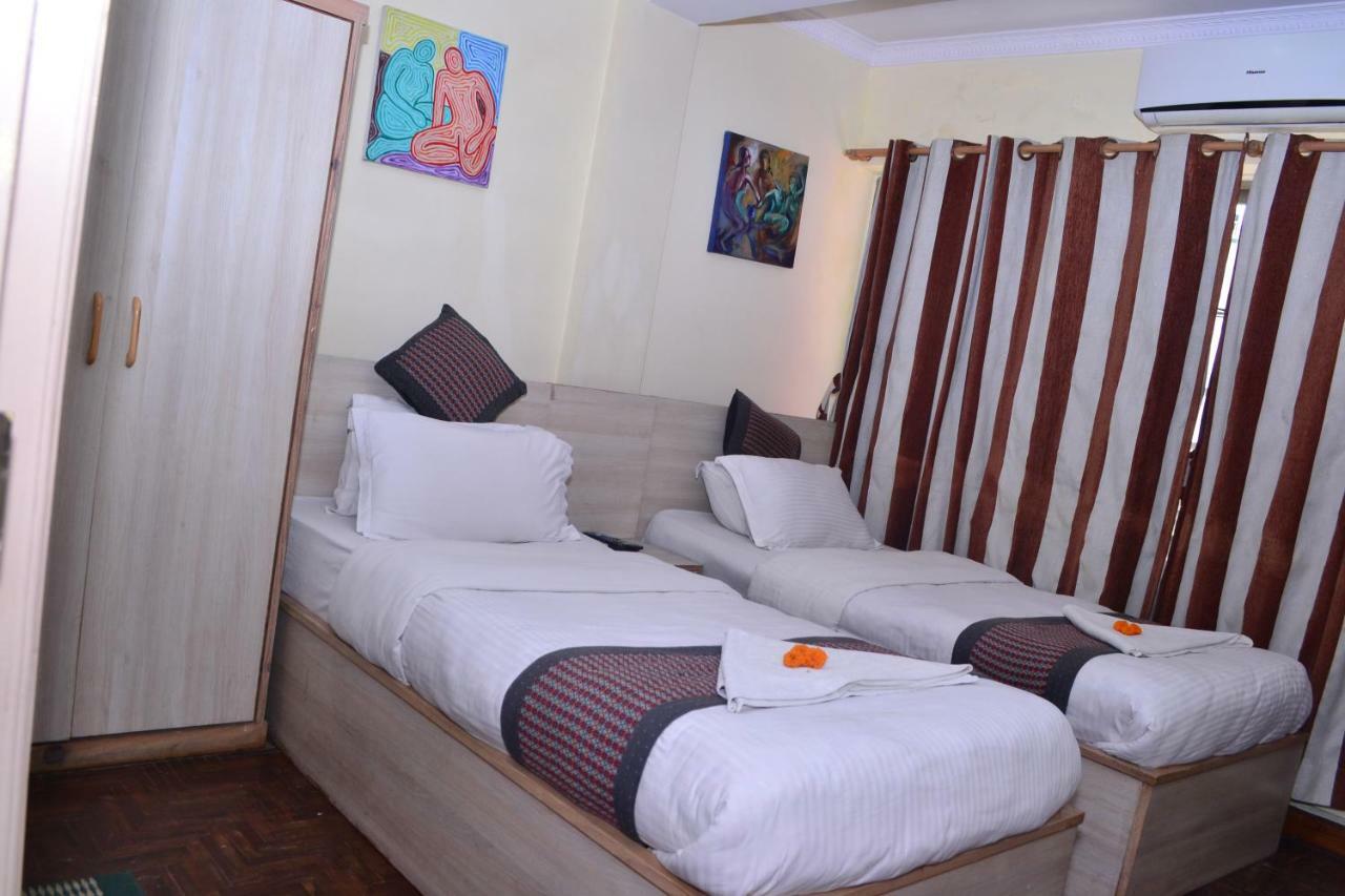 Hotel Mountain Gateway Катманду Екстериор снимка