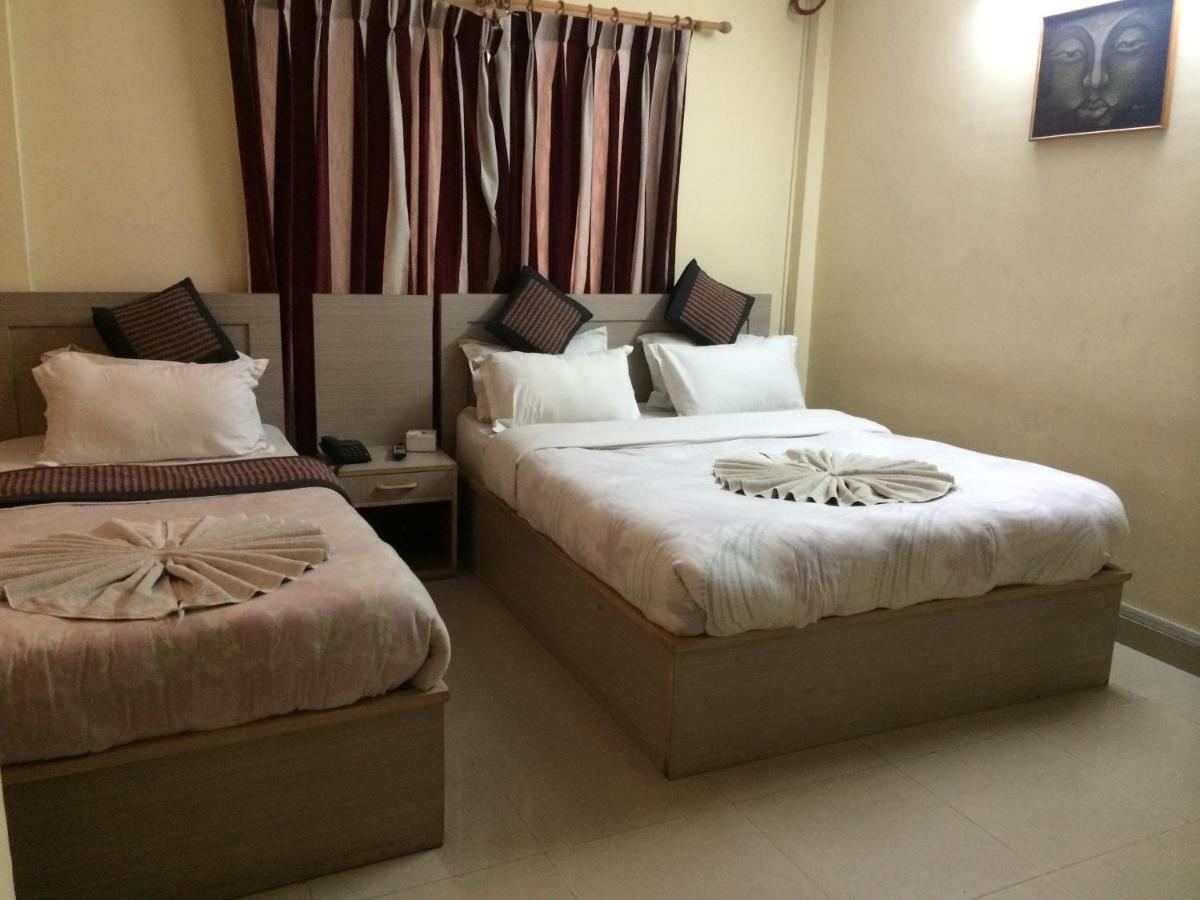 Hotel Mountain Gateway Катманду Екстериор снимка