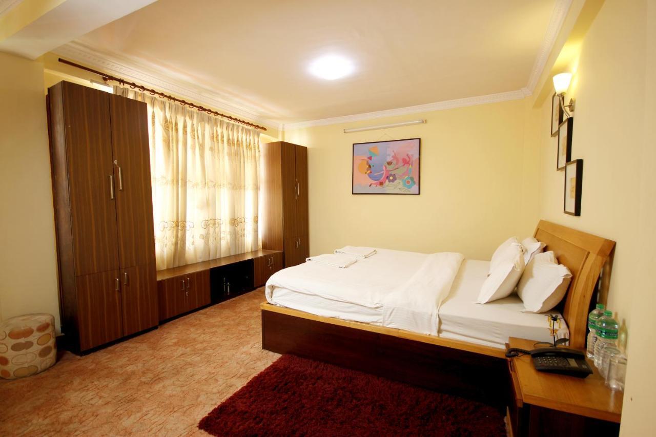 Hotel Mountain Gateway Катманду Екстериор снимка
